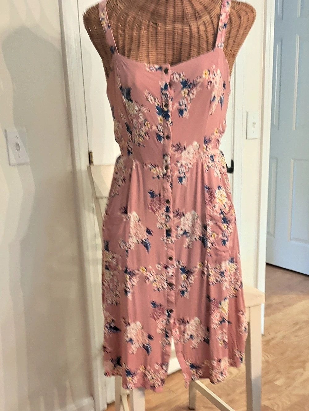 Xhilaration Floral Cutout Midi Dress Pink Large